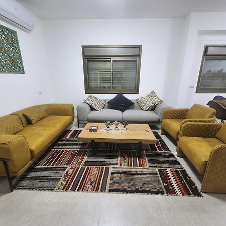Garden Apartments. Mas'ada المظهر الخارجي الصورة