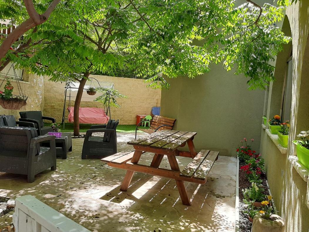 Garden Apartments. Mas'ada المظهر الخارجي الصورة