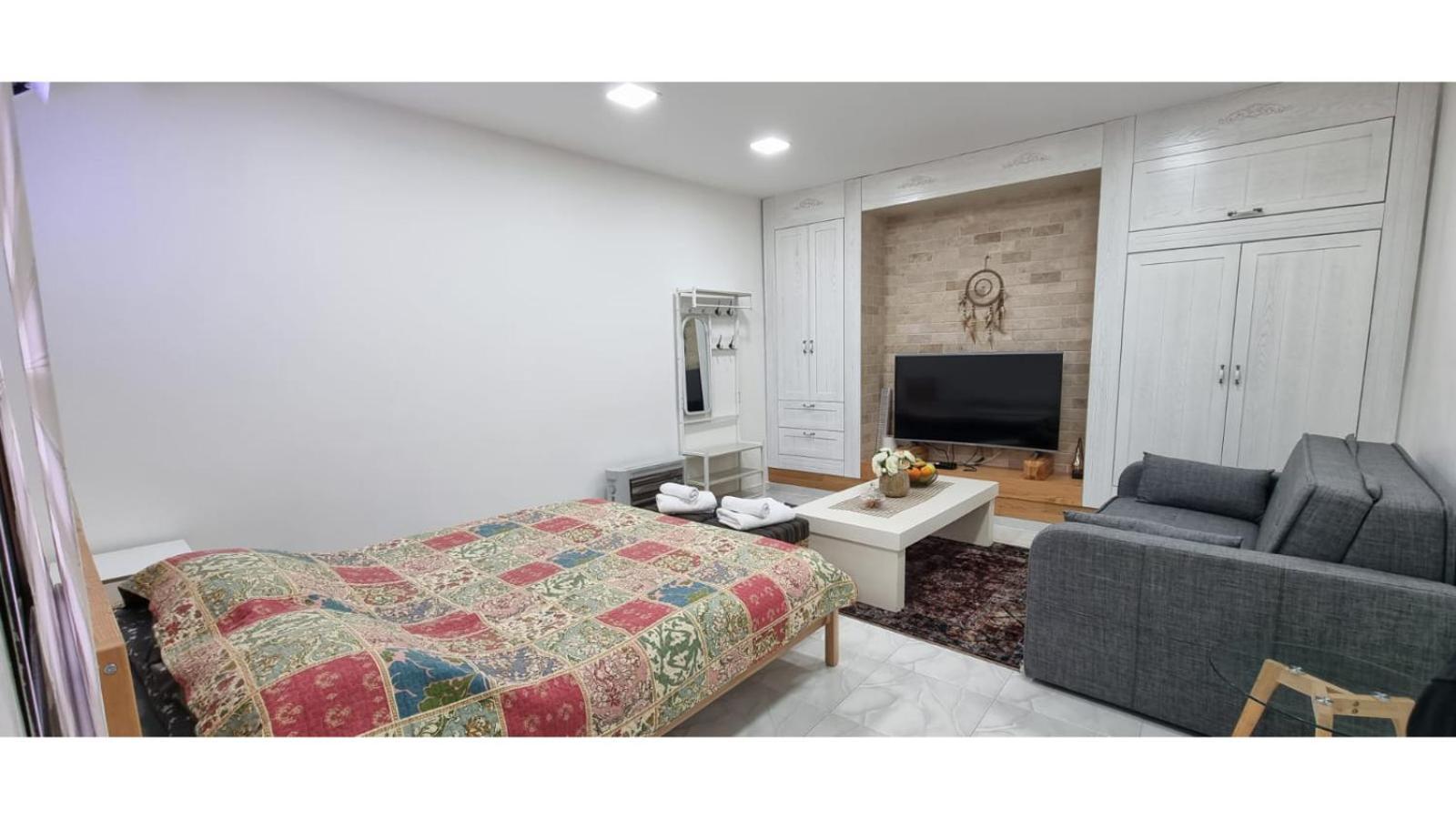 Garden Apartments. Mas'ada الغرفة الصورة